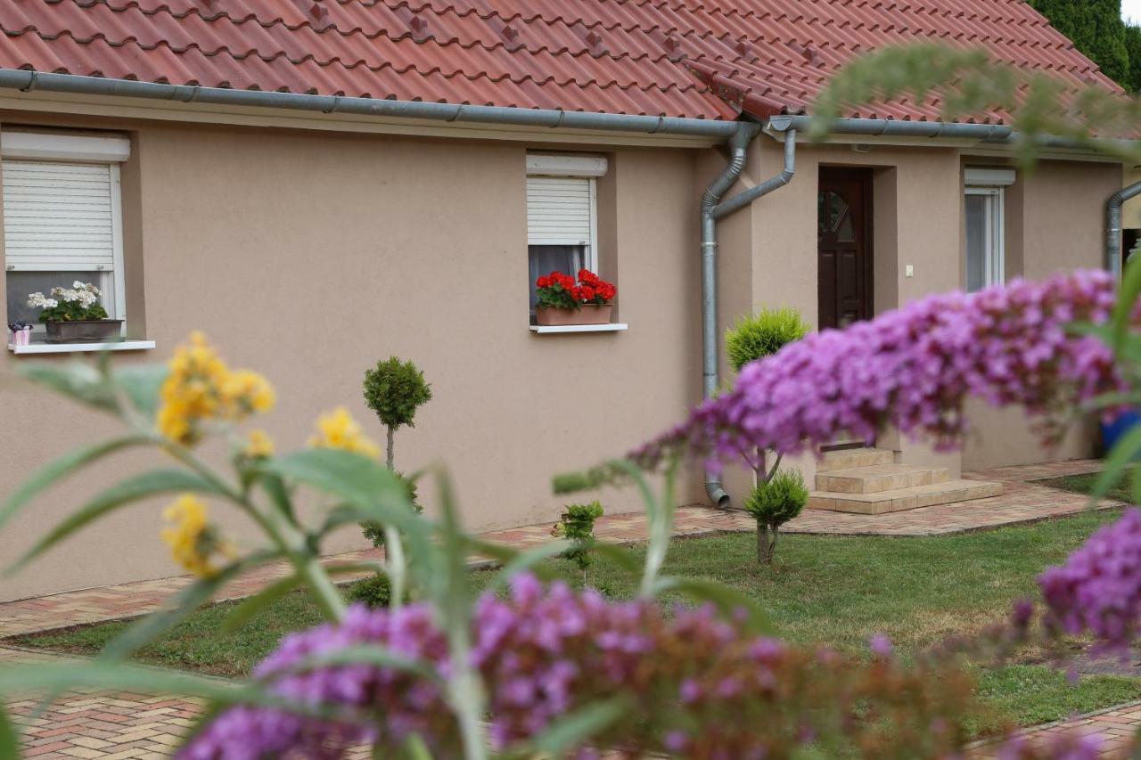 Silentium Garden Apartman Sárvár Exteriér fotografie